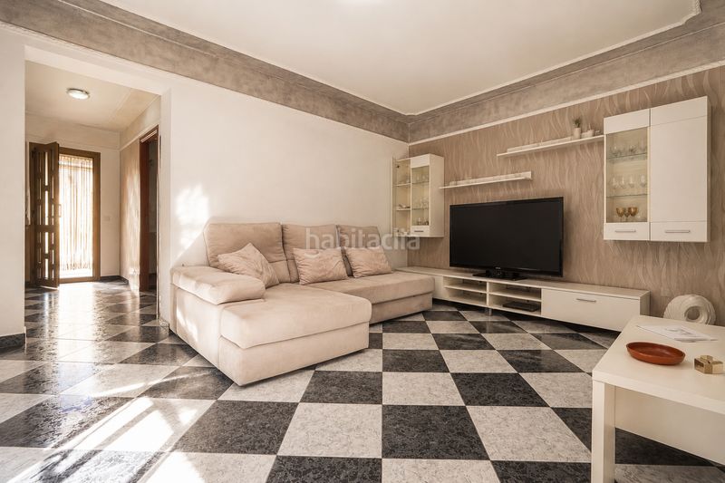 Foto 0c4a1f89-5d8f-4878-aecc-2820696d9032. Casa a Vila-seca poble Vila-seca