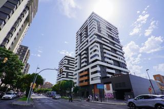 Pis  Avinguda de roma. Av catalunya