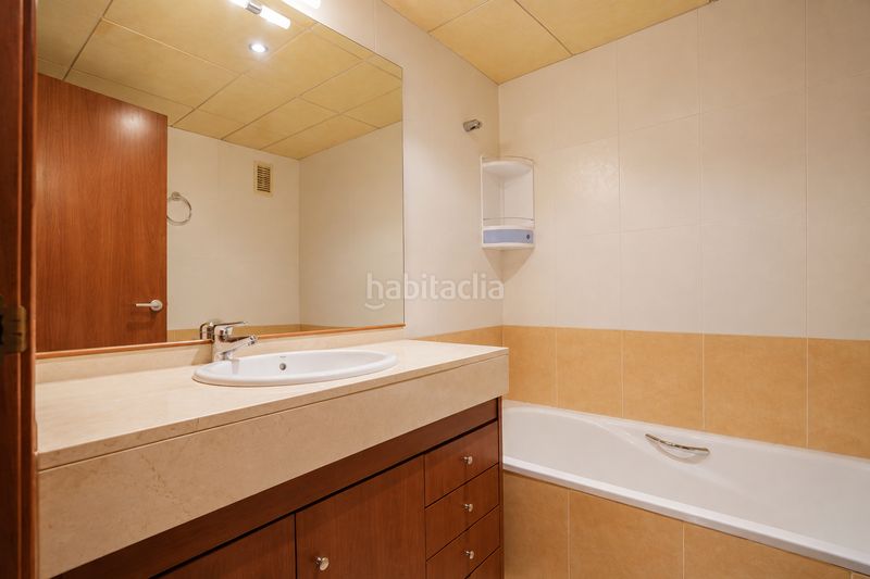 Foto daff7612-78ef-4ee7-b610-9ce6e6814d93. Pis amb calefacció aparcament a Vila-seca poble Vila-seca