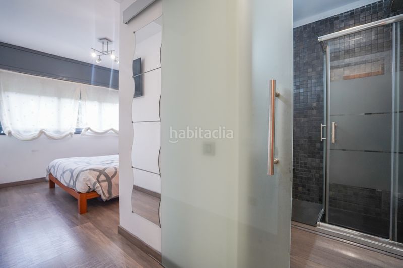 Foto f5fdb3e7-f695-43c7-bdb8-3312199952fc. Casa adossada amb calefacció aparcament a Mestral Reus