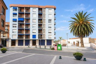 Flat  Raval de sant cristòfol. Piso de 4 habitaciones con vistas panorámicas en constantí