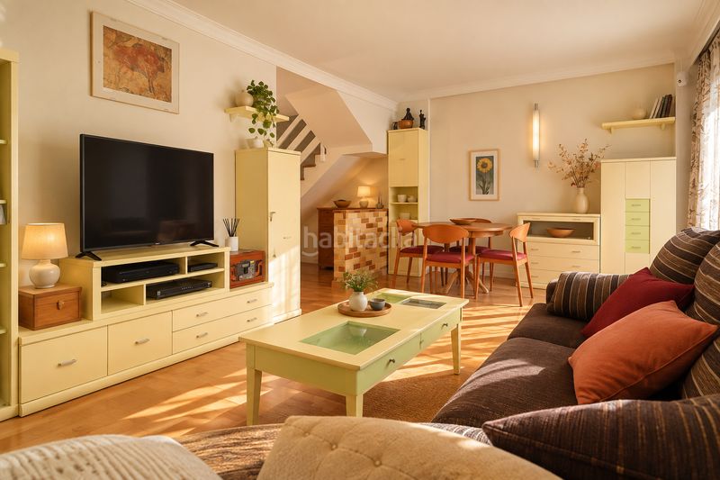 Foto 5ed7400c-2fcd-42ef-8f7c-f29775b21198. Duplex avec parking piscine dans Llevant Reus