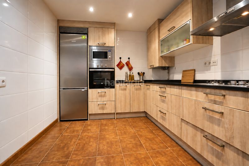 Foto 9c4976d5-3b9a-40d1-84c8-7b390e6018c3. Duplex avec parking piscine dans Llevant Reus