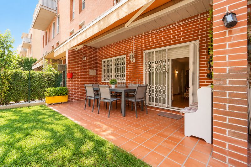 Foto b58957a1-6cef-4596-b40b-85505921cb3a. Duplex avec parking piscine dans Llevant Reus