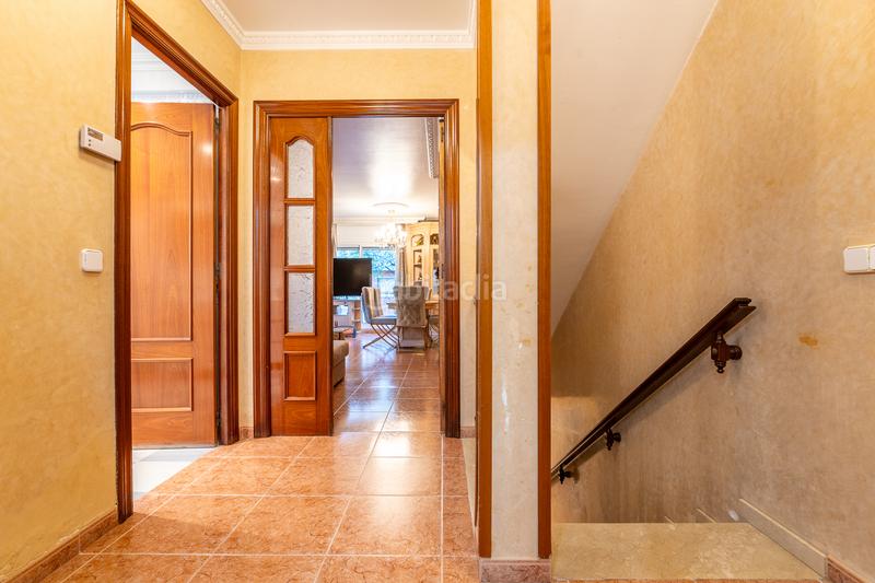 Foto a684b16c-ef36-4116-a7b9-732f1c7fbf87. Casa adossada amb xemeneia calefacció aparcament a Reus