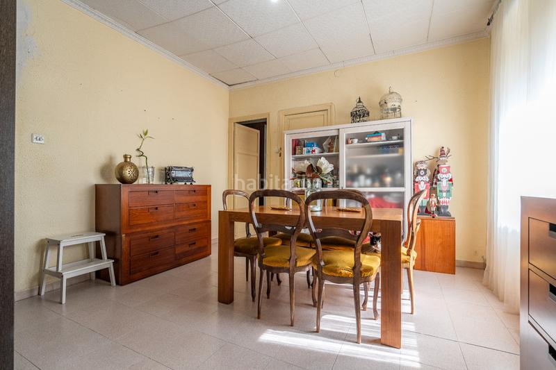 Foto 63137423-14ce-4b30-9cae-d40c6bc233c0. Édifice dans Centre Reus