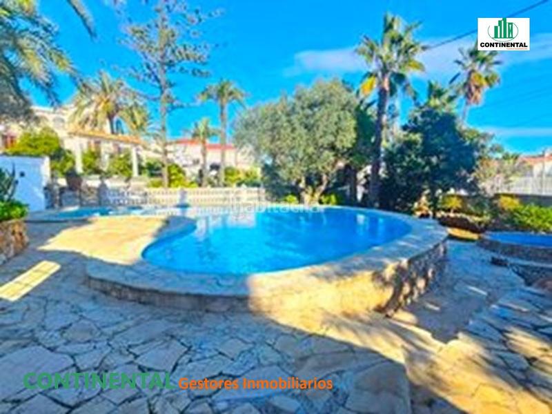 Foto bffb6204-d151-4656-be79-5c828f764da6. Casa amb aparcament piscina a Las Atalayas-Urmi-Cerro Mar Peñíscola