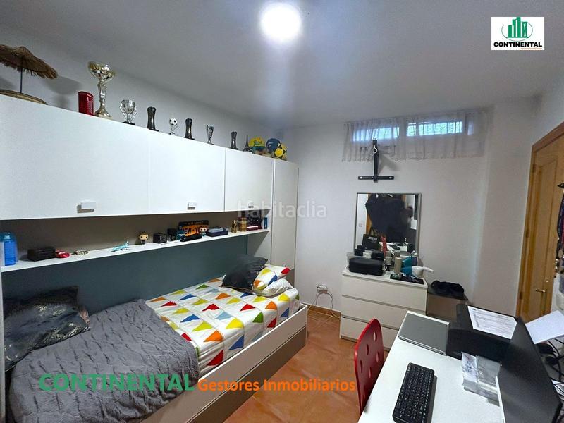 Foto 1f5fd859-c5f3-4b90-b0d6-bc93e307fa01. Piso en Casa Amarilla Galapagar