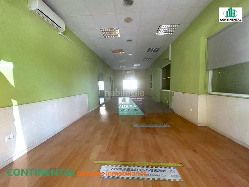 Foto 97febe98-222a-431b-a1fb-cfa9b88681aa. Location local commercial dans real 29 dans Villalba Estación Collado Villalba