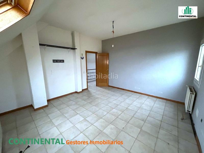 Foto 2f2089bb-0e78-44db-851f-9ce5f2d97406. Casa amb calefacció a Collado Mediano