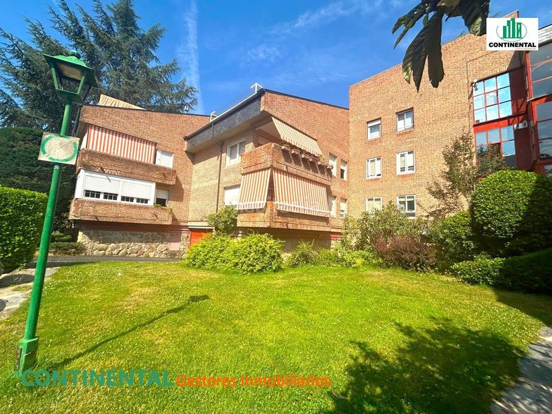 Foto 74a1627f-a1f3-472f-8d36-ff04313e7a85. Rent flat with heating parking pool in El Guijo-Colonia España Galapagar