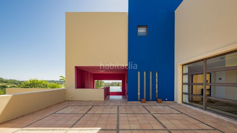 Foto 45b125ed-c2cd-4e06-afde-6e8c2f67e7ff. Chalet en Sotogrande alto Sotogrande