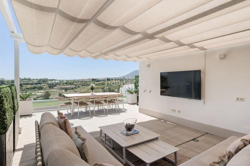 Foto a8c2c935-18f8-4e2a-b51f-e83be169a0e6. Maison jumelée avec parking piscine dans Cancelada Estepona