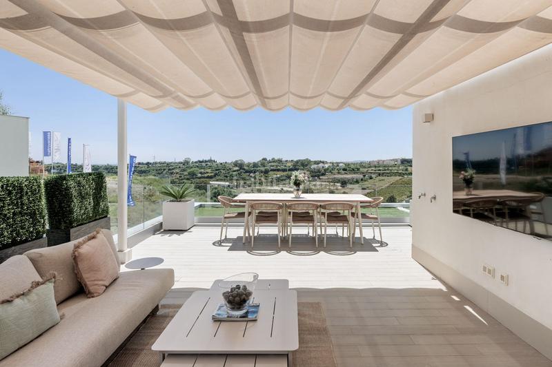 Foto 4484f322-838a-4276-b101-861c4d9bd8a9. Semi detached house with parking pool in Cancelada Estepona