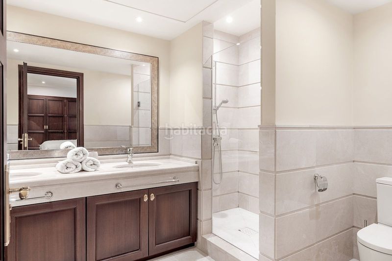 Foto 085e5bbe-5a9e-4a5d-bcbd-644a6e7d138d. Chalet en Sierra Blanca Marbella