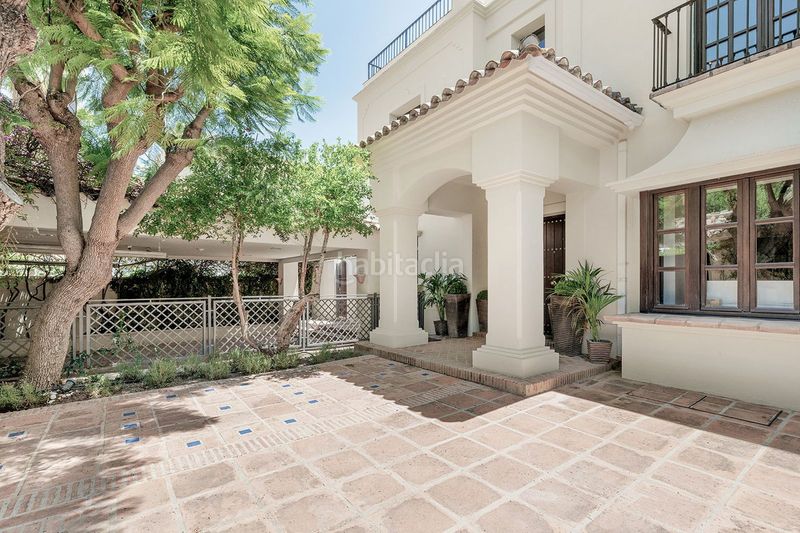 Foto 33b42b56-505c-41f8-8680-84d5d4cf5a49. Chalet en Sierra Blanca Marbella