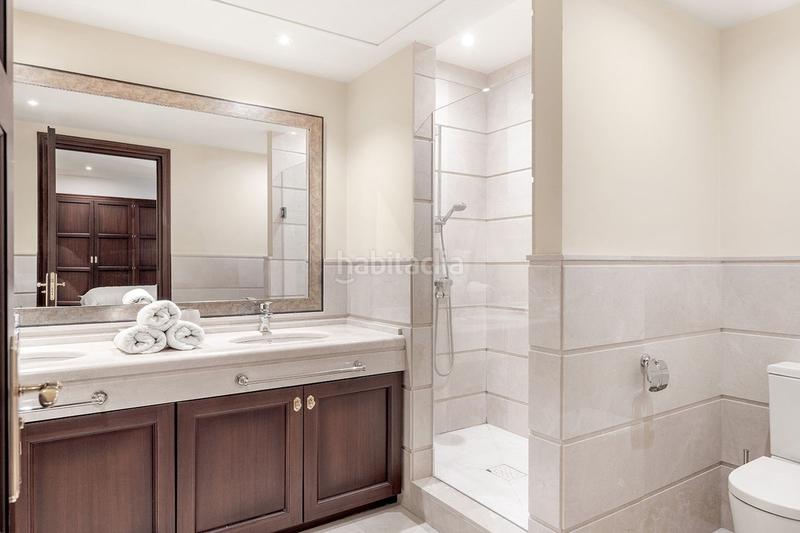 Foto 5e769601-8fb4-479c-a014-cf921e3b9696. Chalet en Sierra Blanca Marbella