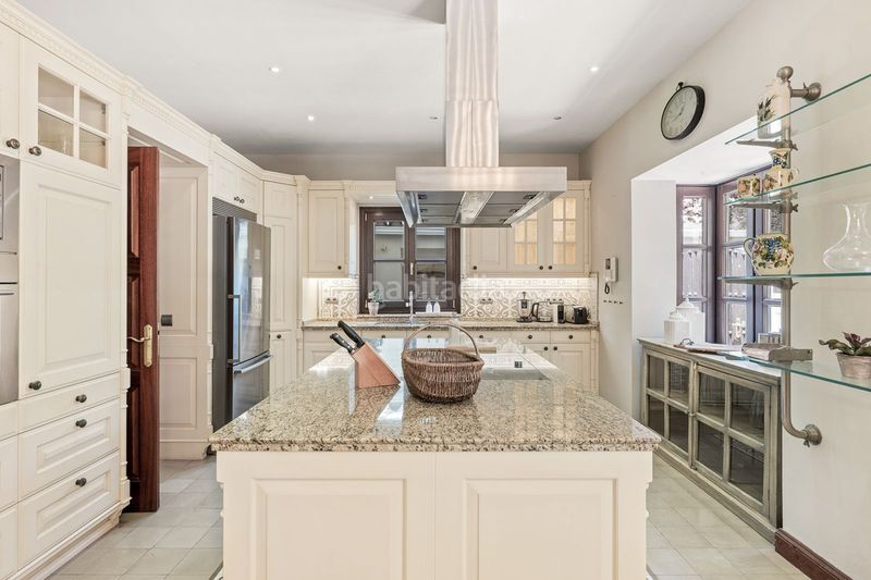 Foto 92a9e3e9-c2c8-4206-8d01-67a383f55b4b. Chalet en Sierra Blanca Marbella