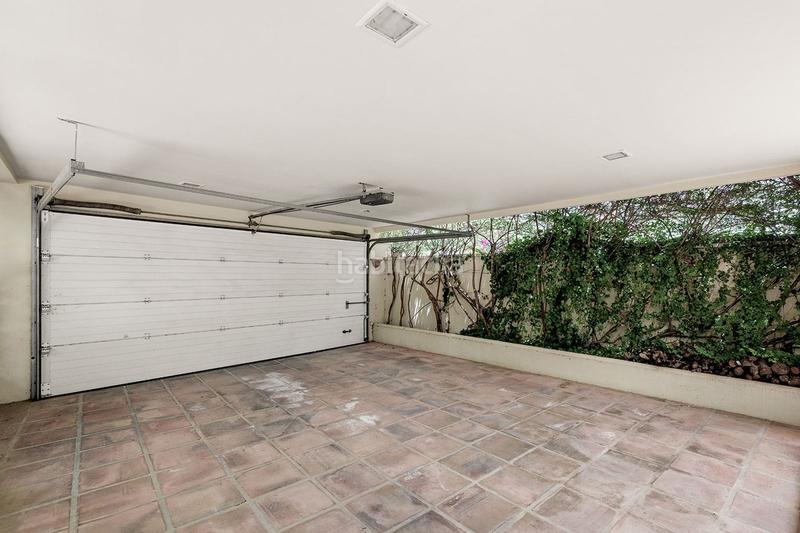 Foto bab1b365-e26a-4c9e-9360-3fe49a2a3a89. Chalet en Sierra Blanca Marbella