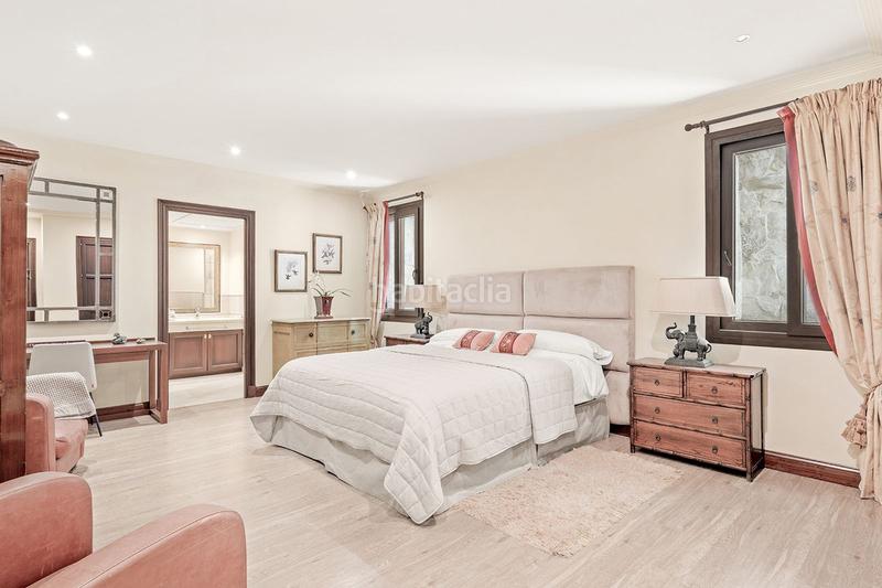 Foto e230f943-3ad9-4c0b-8fd1-1fa99d8a430f. Chalet en Sierra Blanca Marbella