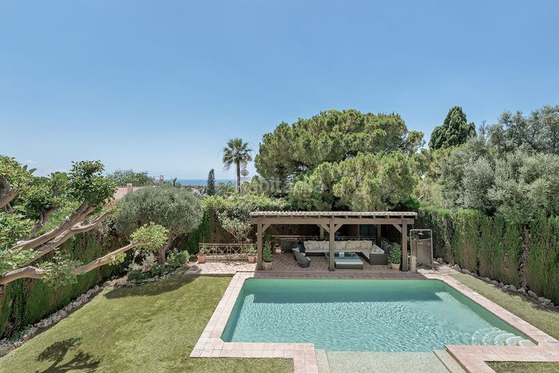 Foto ee9f8c67-6278-48e7-a801-03a38dd54d72. Xalet amb aparcament piscina a Sierra Blanca Marbella