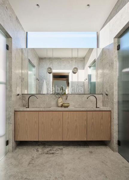 Foto a5740d2f-f972-46d4-8f00-d84a18ab524e. Xalet amb aparcament piscina a Cancelada Estepona