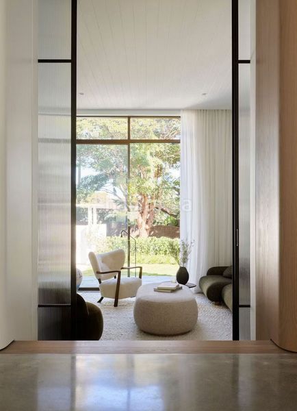 Foto f6d4838c-cfe3-4bbb-ba90-1ef4311c8aec. Xalet amb aparcament piscina a Cancelada Estepona