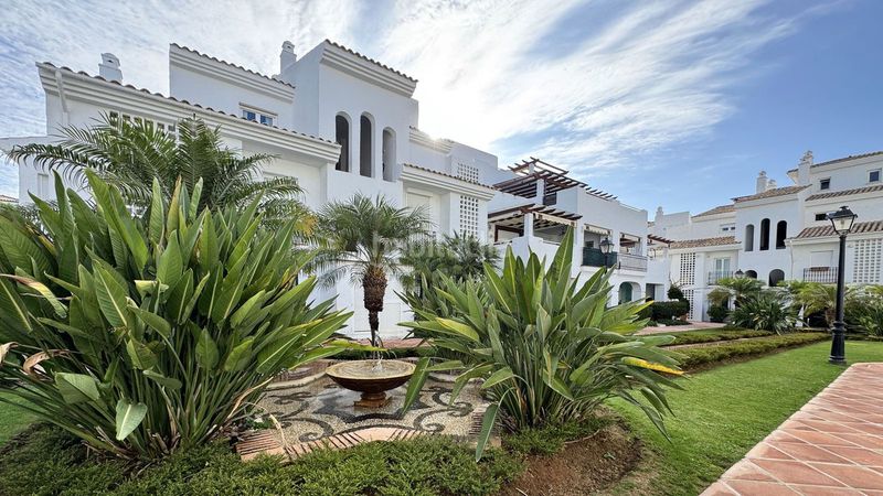 Foto 00ac5319-09f1-46b3-b1e4-26a853cf17ab. Planta baixa amb aparcament piscina a Nueva Alcántara Marbella