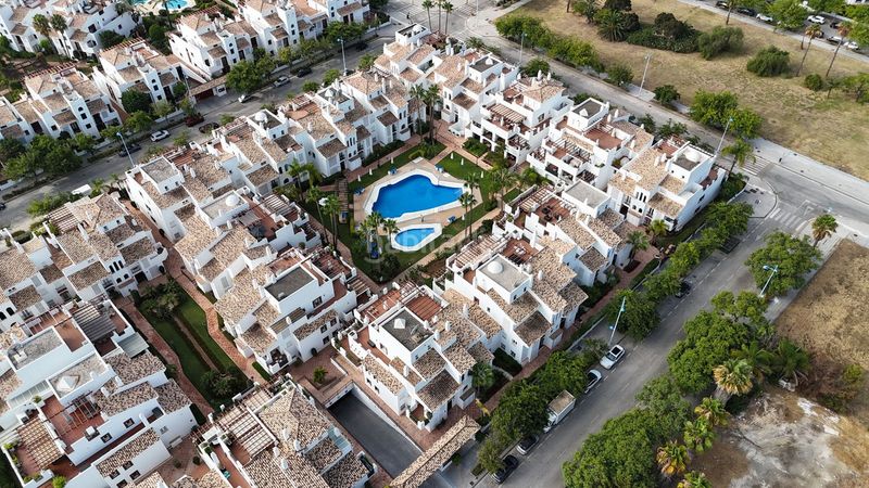 Foto d873399e-6e1b-406b-abe0-706c50e3ca04. Planta baixa amb aparcament piscina a Nueva Alcántara Marbella