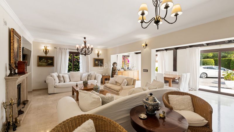 Foto 0779a7ef-46fc-4835-a34f-ad220b7c8334. Chalet en Atalaya - Isdabe Estepona