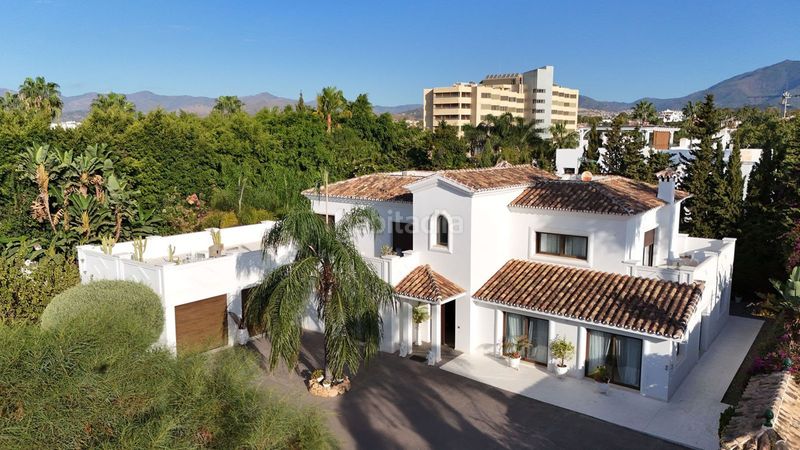 Foto b3d51426-f360-425f-896b-dd8ff1dc9e19. Chalet en Atalaya - Isdabe Estepona