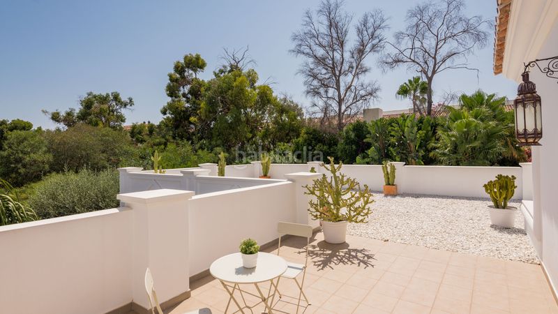 Foto c65bfff8-7ea8-45d6-9d57-cc57fedefb0a. Chalet en Atalaya - Isdabe Estepona