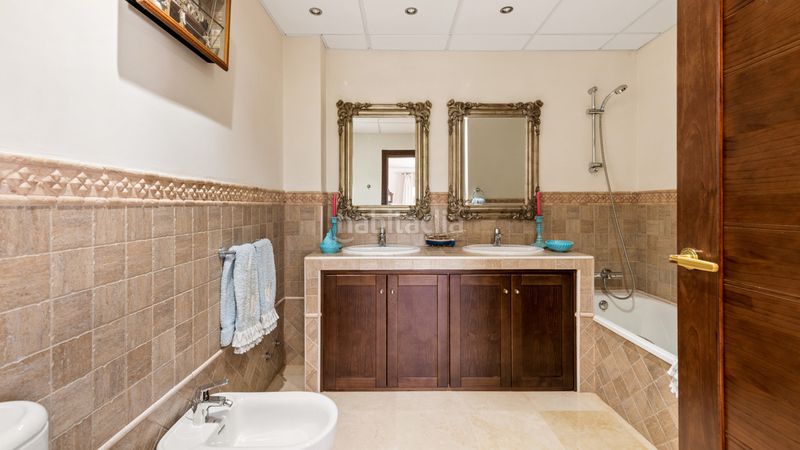 Foto 500751ac-e778-44b8-b2dd-7958658a855f. Xalet amb aparcament piscina a Atalaya - Isdabe Estepona