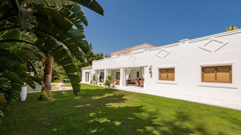 Foto c4fa466f-2214-4af0-a8ef-89d649b87068. Xalet amb aparcament piscina a Atalaya - Isdabe Estepona