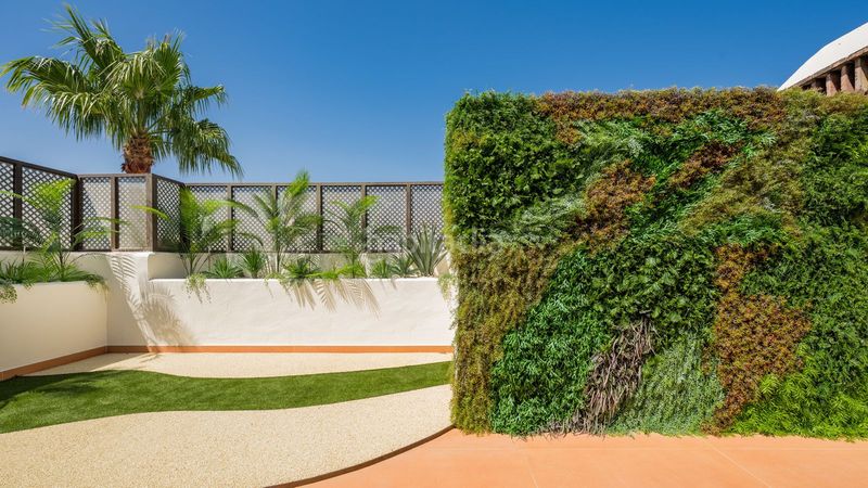 Foto ace65d12-9572-4b11-aeb7-3574bcdc5d1d. Àtic amb aparcament piscina a El Velerín Estepona