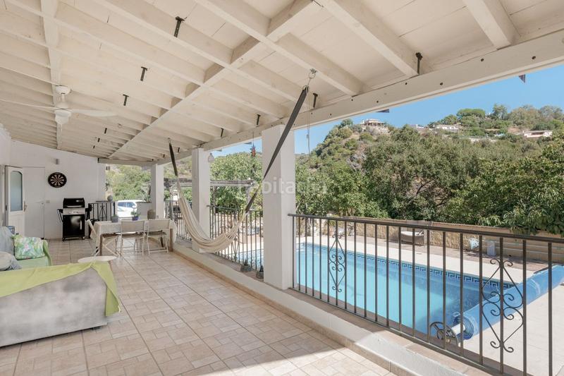 Foto b51b692e-0d34-44b7-9c83-2aa2e270dca5. Bauernhof mit parking pool in altos de Estepona Estepona