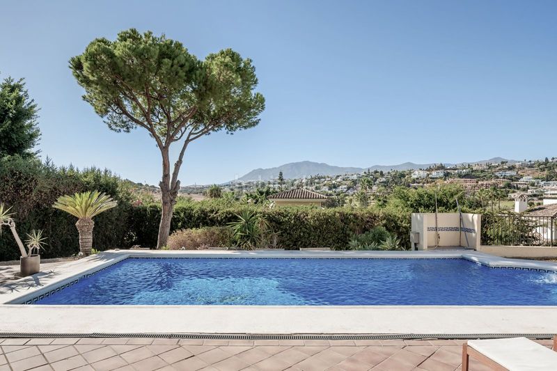 Foto 257ee5ed-783e-4238-aabd-e1a421b48a0a. Chalet en Paraiso - Barronal Estepona