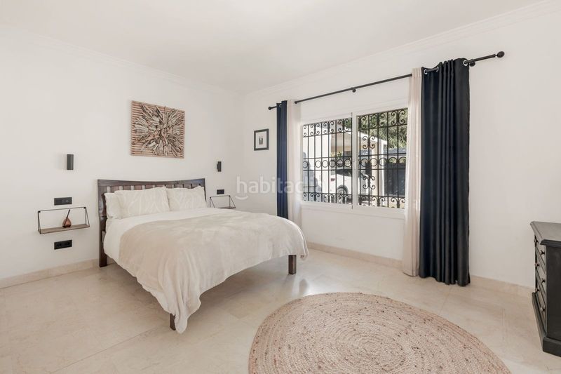 Foto e3823b64-0389-4940-87bf-d20e4b047762. Chalet en Paraiso - Barronal Estepona
