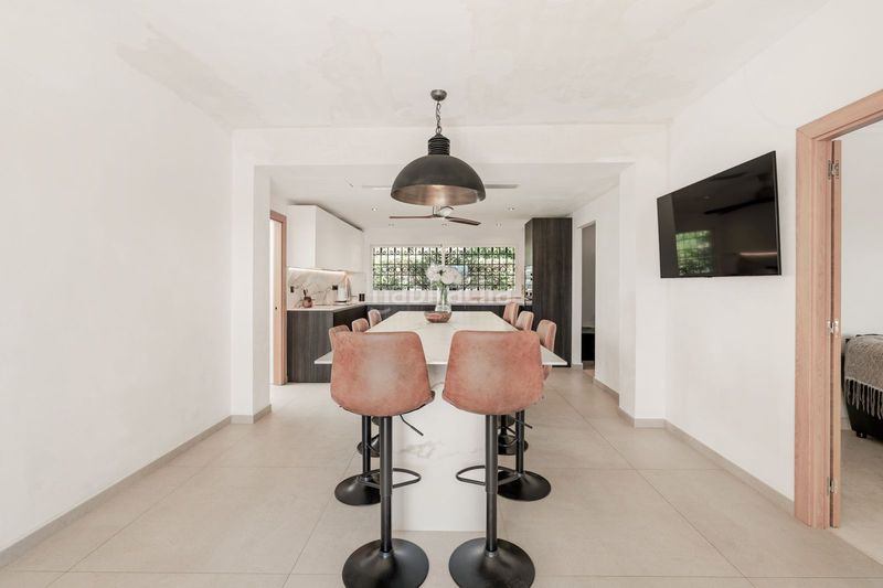 Foto fb53765d-ce67-4b59-ad80-f1fae30ddb77. Chalet en Paraiso - Barronal Estepona