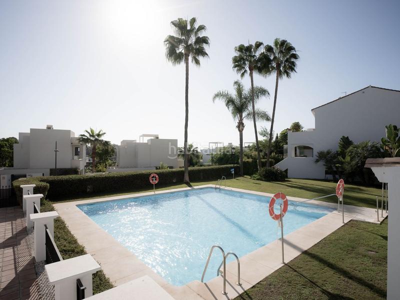 Foto 6d31f7db-7b69-4a81-b024-fba0eaca1f0d. Casa adossada amb aparcament piscina a Paraiso - Barronal Estepona