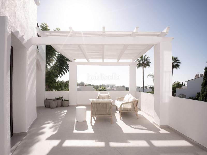 Foto 5d2b9cda-b314-46f5-bc47-071d4344d9a0. Reihenhaus mit parking pool in Paraiso - Barronal Estepona