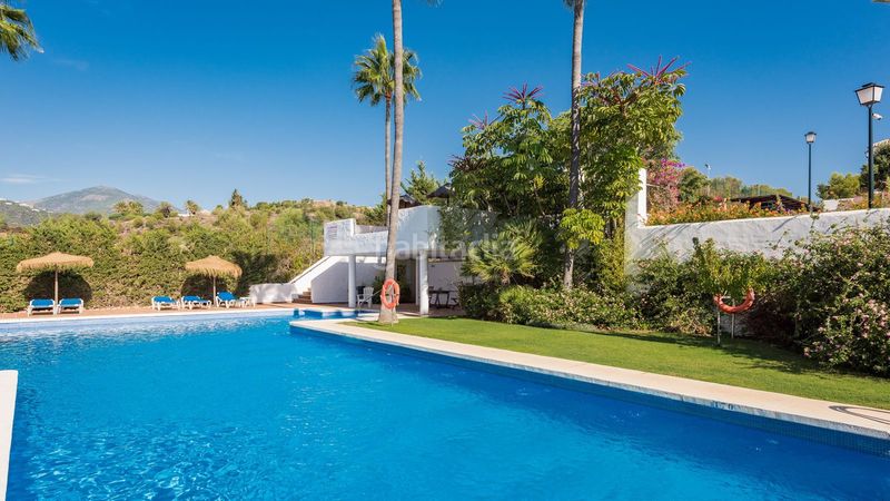 Foto a973d19d-f960-450f-8b78-f18383908ca0. Àtic amb aparcament piscina a Los Naranjos Marbella