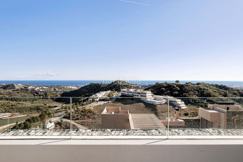 Foto c4cb1d8a-af73-4924-b812-208423c3c648. Apartament amb aparcament piscina a El Madroñal Benahavís