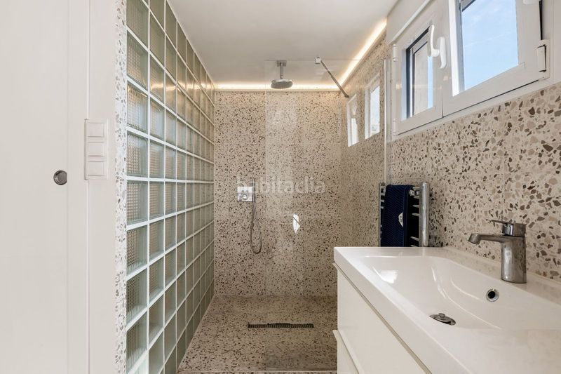 Foto 8593edc2-8744-4882-8214-8eaa53d40c0c. Apartament amb piscina a El Bajondillo Torremolinos