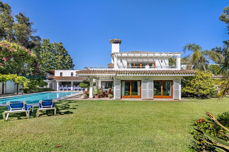 Foto b109e62b-e42d-4647-a870-7a74d69266c3. Xalet amb aparcament piscina a Villacana - Costalita - Saladillo Estepona