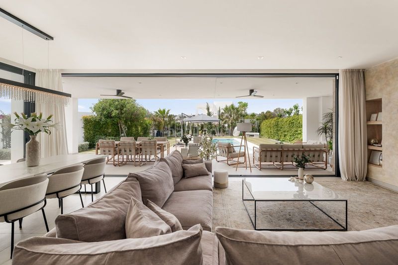 Foto 3049709d-6b16-4e0c-8896-fbe17262a706. Chalet en Valtocado - La Alquería - La Atalaya Mijas