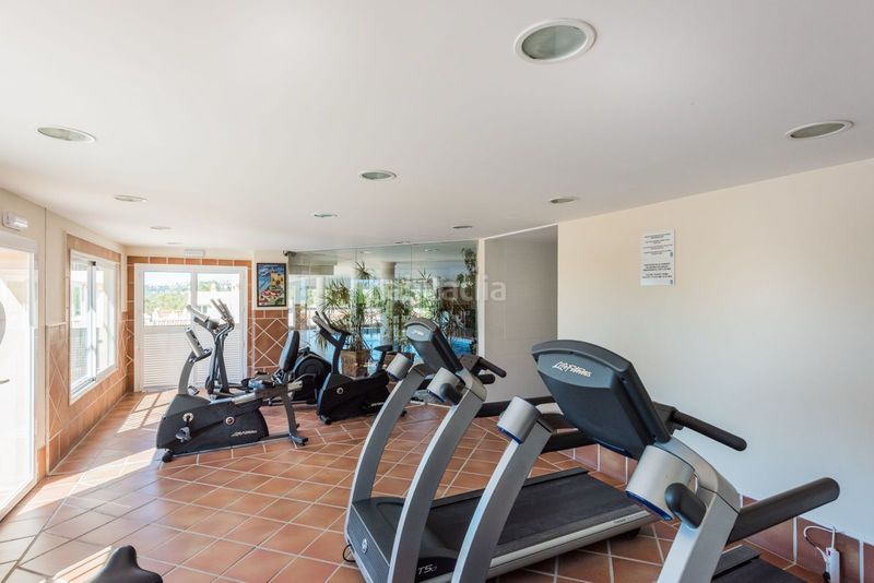 Foto 3e1ac7a4-6fd2-4dda-b9e0-72eb5553dd9c. Apartamento en Benatalaya Estepona