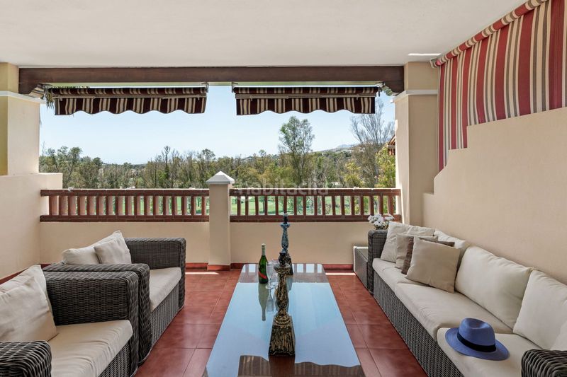 Foto 556e10a2-5590-4b2d-b213-104fc956e181. Apartamento en Benatalaya Estepona
