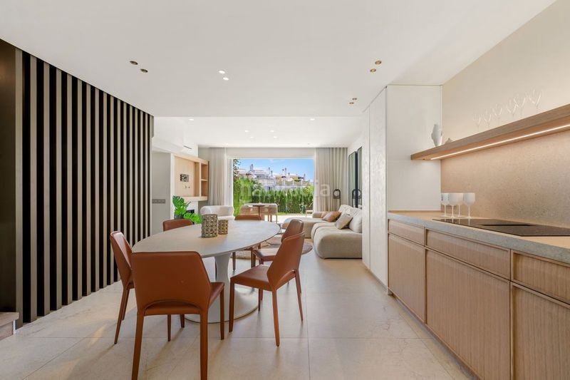 Foto 1539a497-f435-4fc3-9eb1-0889d3d497b9. Casa adosada en bahía de Marbella Marbella
