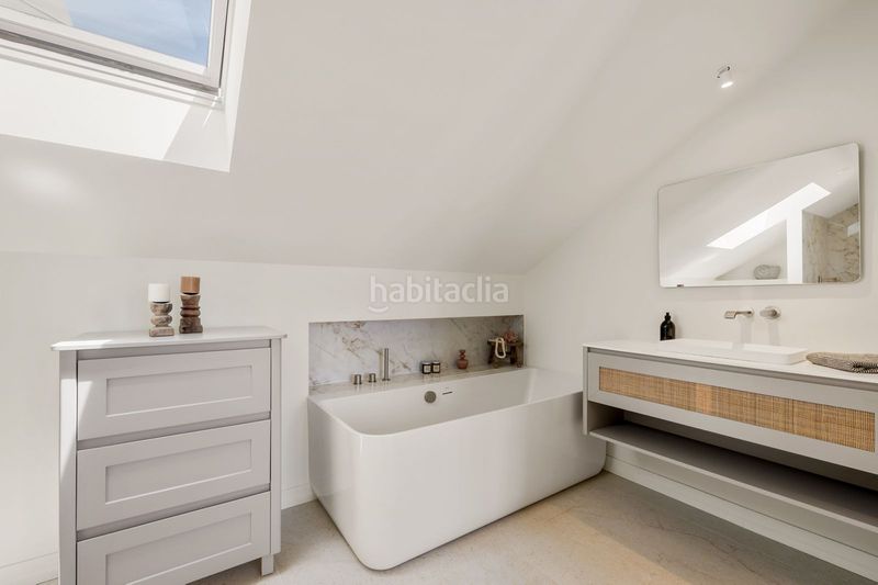 Foto dbec18ab-8445-44f6-a34a-4ec03c318c9b. Casa adosada en bahía de Marbella Marbella